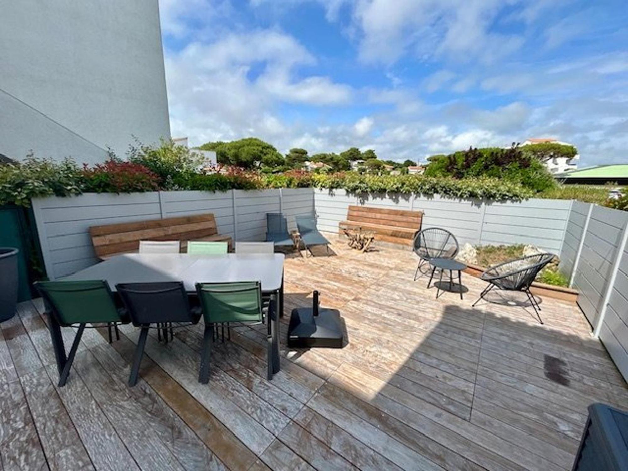 Apartment Bel T3 Renove Avec Vue Sur A - Fr-1-494-213 *